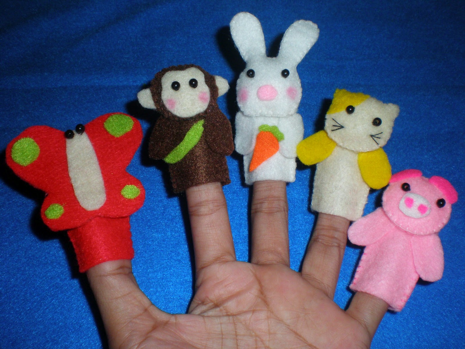 FLANEL LUVINA BONEKA JARI ,BONEKA TANGAN dan SOFTBOOK FLANEL