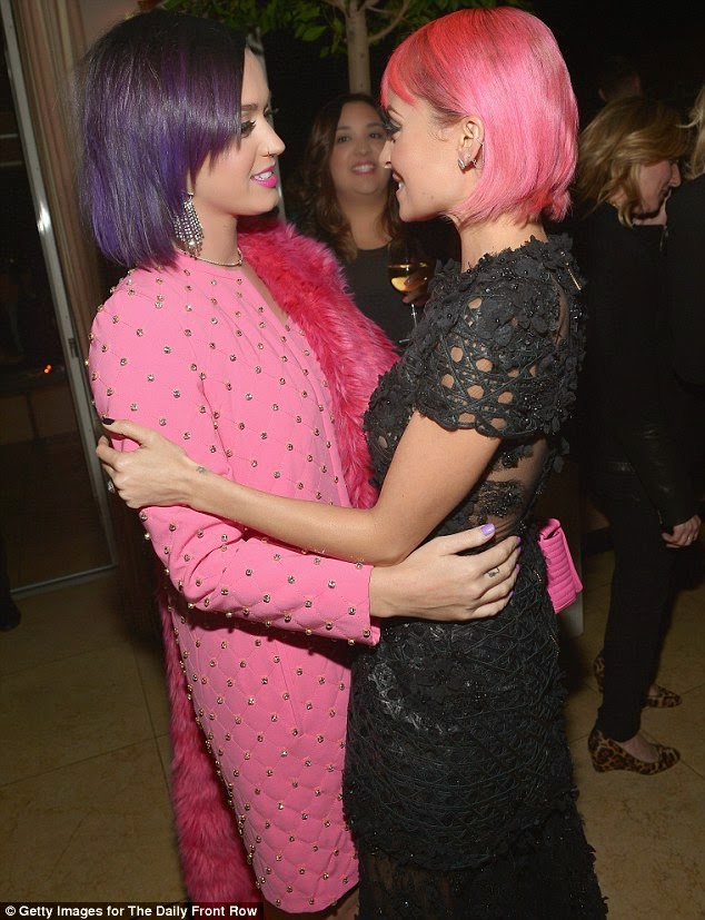 NICOLE RICHIE NEWS: Nicole Richie attends Daily Front Row fashion show