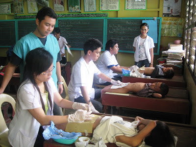 Circumcision operations for more than 100 Filipino boys 