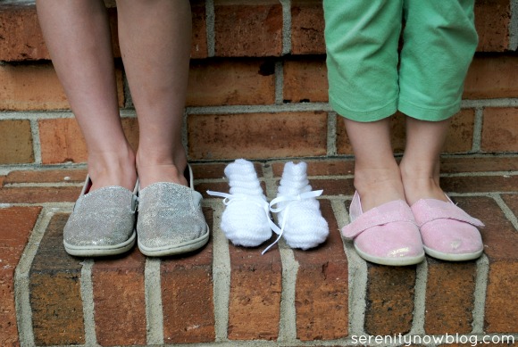 Creative Pregnancy Announcement Photo with Kids, at Serenity Now blog