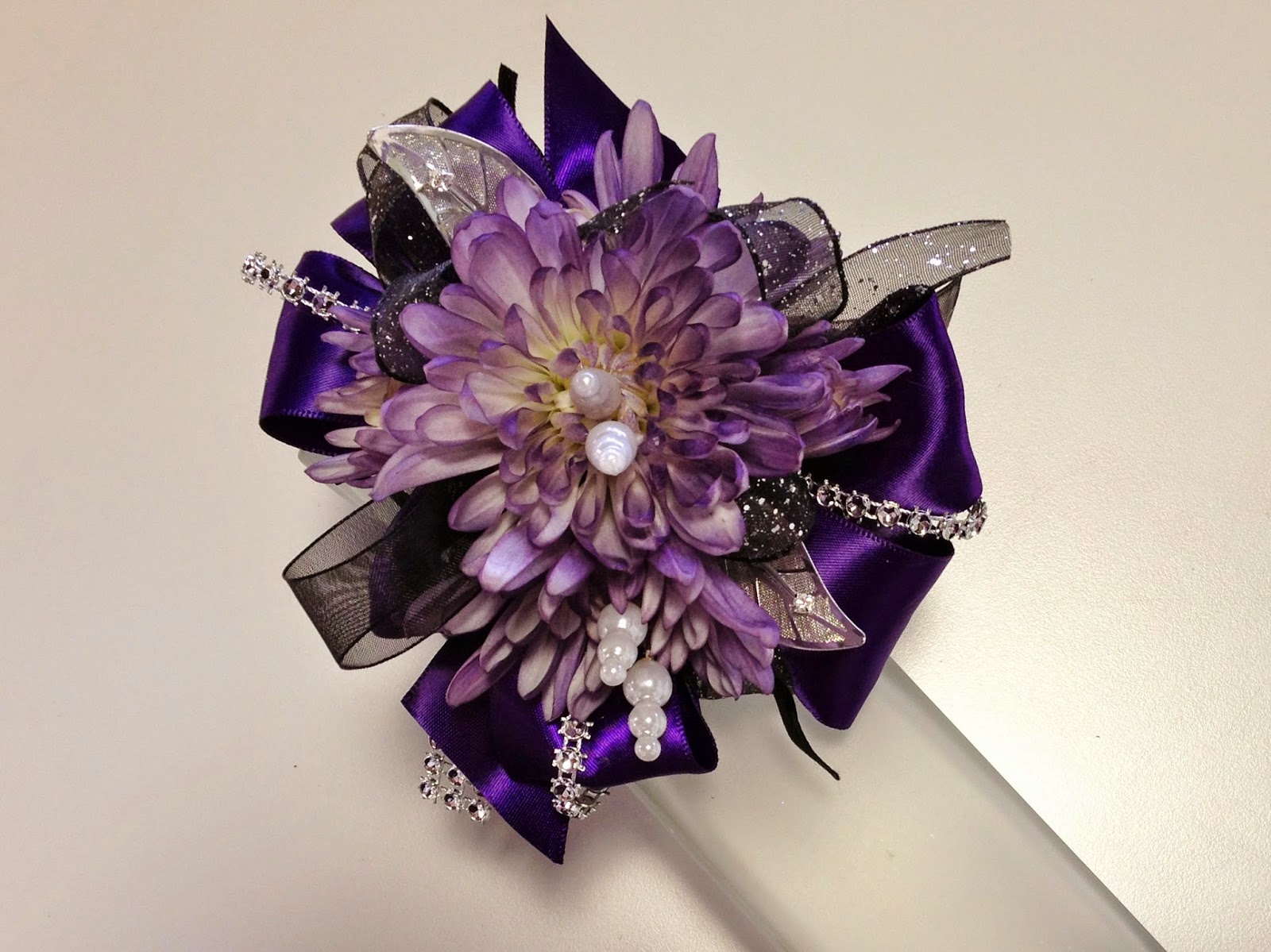 Prom Flowers Prom Corsages Perfectly Matched?