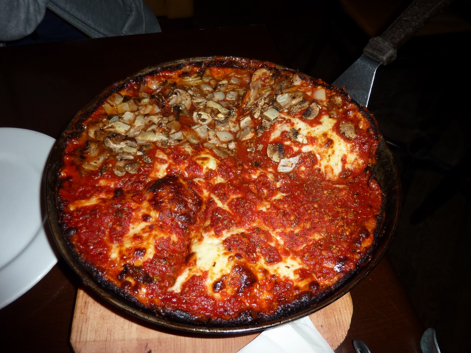 Pequod’s Pizza: Authentic Deep Dish Pies In Chicago | I Dream Of Pizza