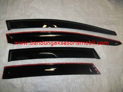 Talang Air Ford Fiesta Mugen Hitam 3M Depan Belakang Talang Air Ford Fiesta Mugen Hitam 3M Depan Belakang