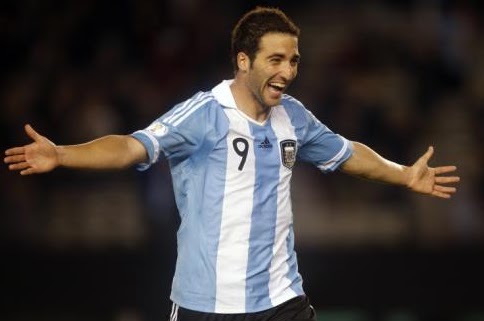 "هاتريك" هيجوين يقود الأرجنتين لفوز كبير على تشيلي في تصفيات المونديال	 1