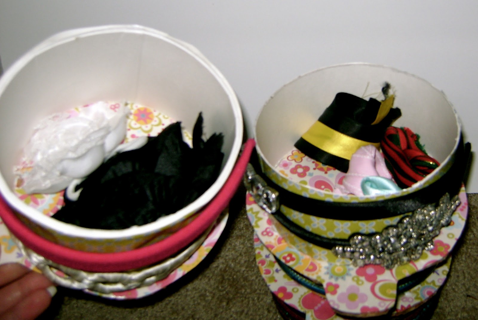 Pretty [&] Cheap: Free Headband Storage