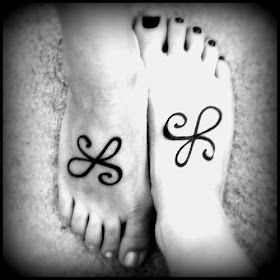 ♥ ♫ ♥ Tattoo Is The Symbol Claddagh Irish Love And Friendship.♥ ♫ ♥
