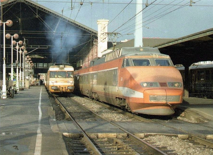 Transpress Nz Early Tgv Sud Est In The Gare De Lyon Perrache