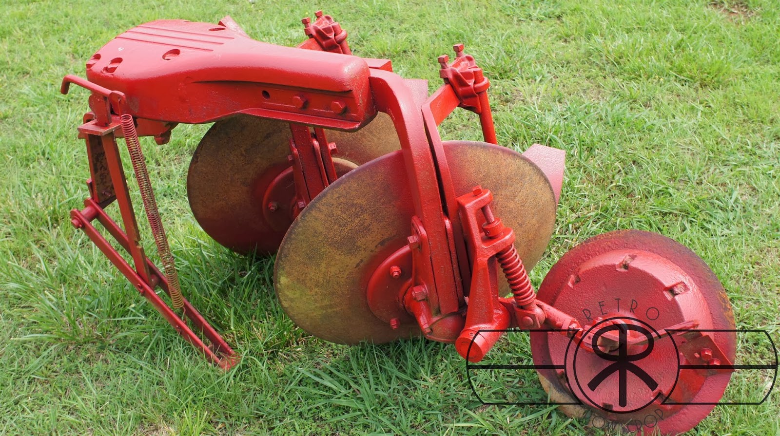 Retro Row Crop One Point Fast Hitch F151 2 Pan Disc Turning Plow