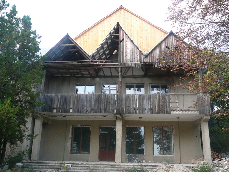 MOLDOVA NISPORENI REAL ESTATE FOR SALE