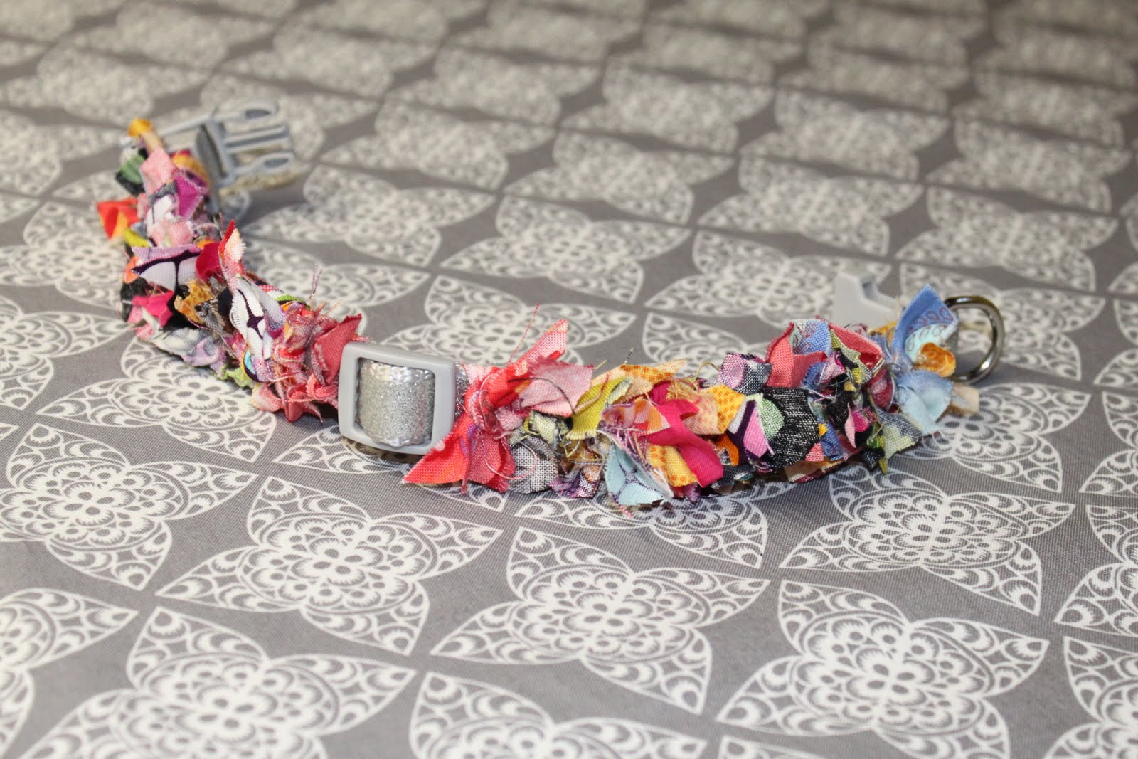 the lovely poppy [[the blog]] tutorial scrap fabric dog collar