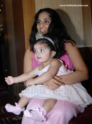 ajith-shalini-anoushka