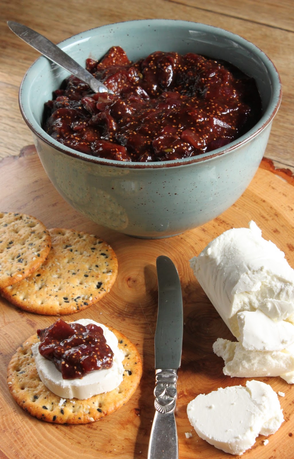 Fig balsamic vinegar relish