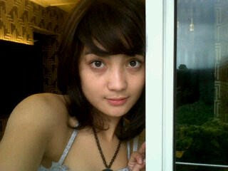 Foto Imel Putri Cahyati | World Mentioned