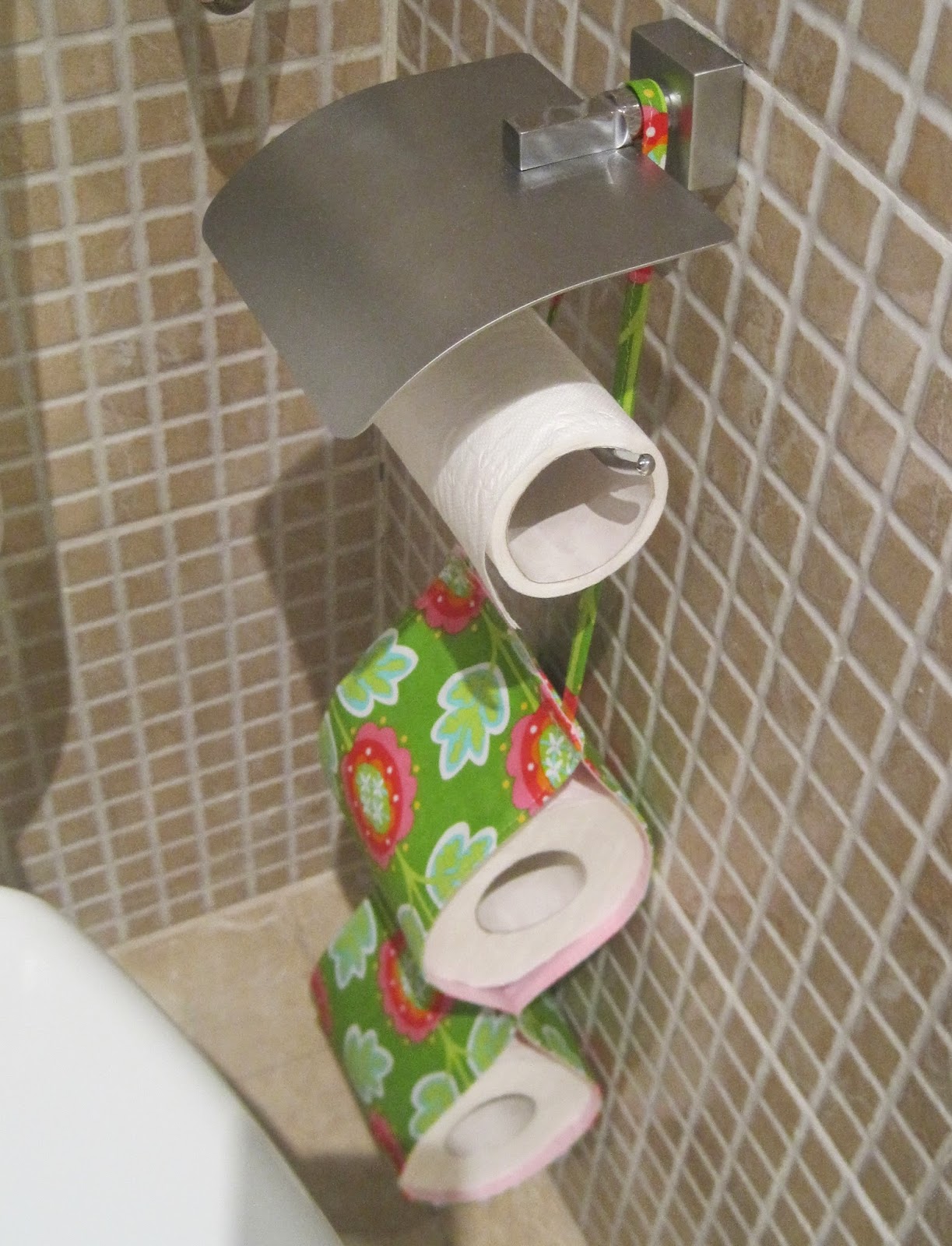 Silvia´s CRAFTS Fabric Toilet Paper Holder