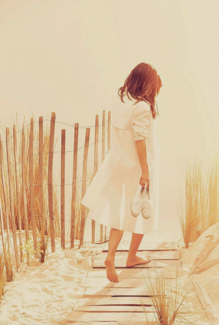 Sophie's fashion blog: Miranda Kerr – Harper’s Bazaar Magazine (UK June