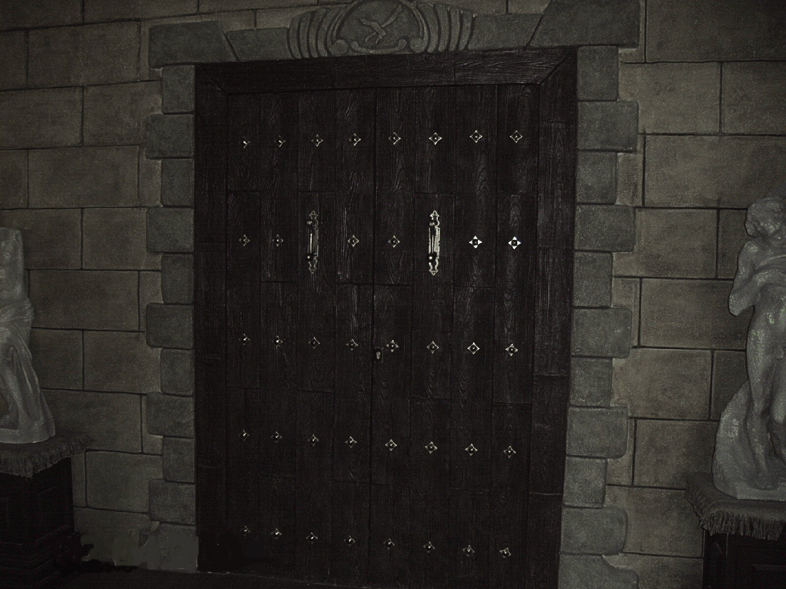 PINTURAS EN GENERAL Y TALLADOS CON TEXTURAS DE PIEDRA: ALTA DECORACION