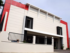 Tampak Luar D'Paragon Semarang