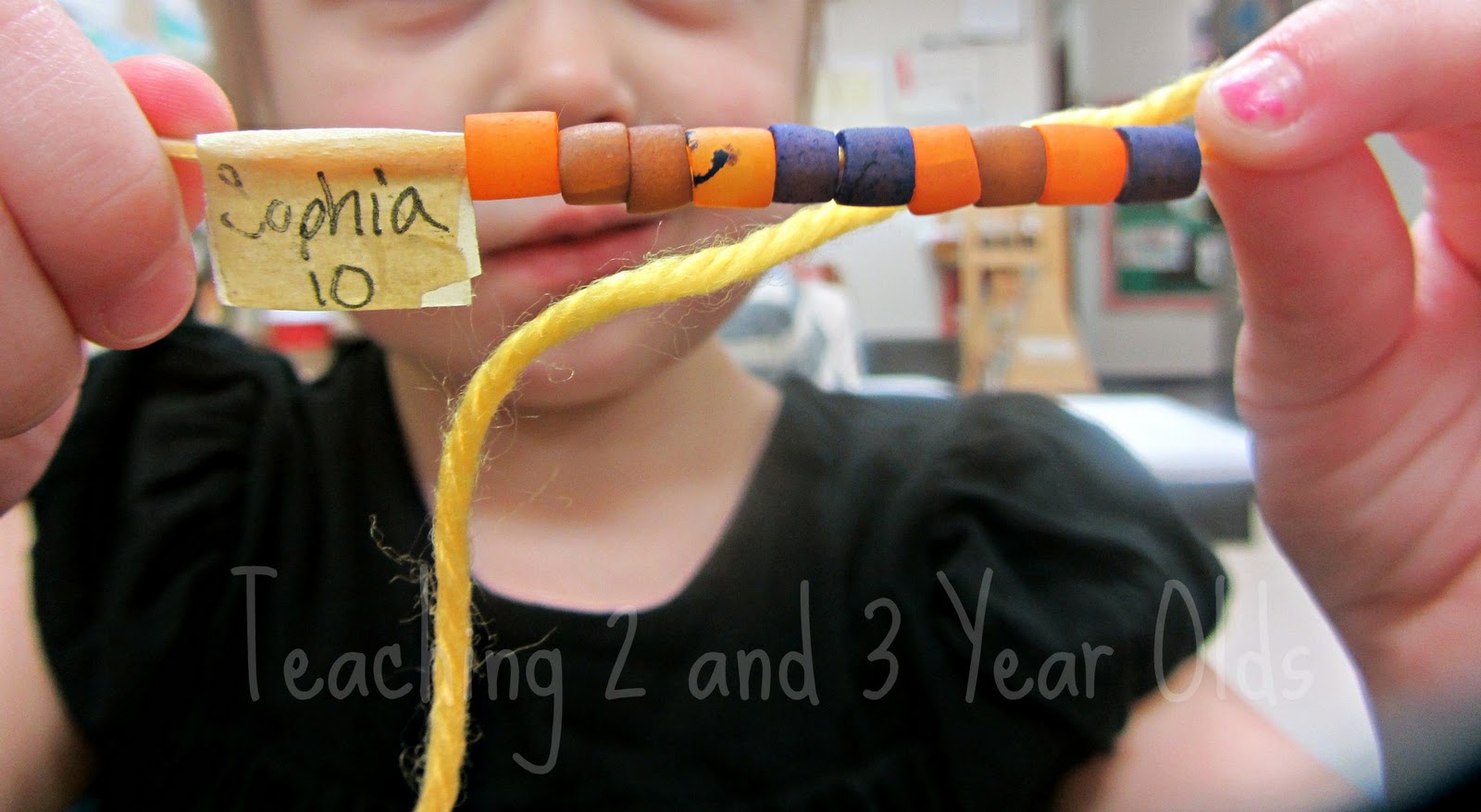 Teaching 2 and 3 Year Olds Thanksgiving Necklaces