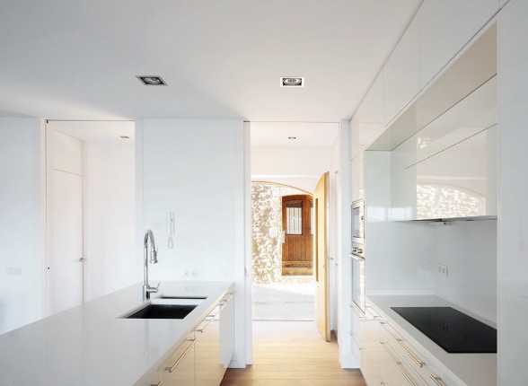 modern step apartment kitchen space