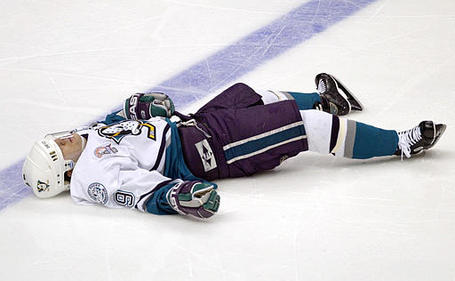 paul+kariya+scott+stevens+hit+playoffs+ducks+goal.jpg