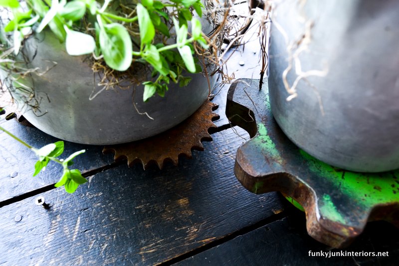 articrafti CRAFT and CROCHET FINDS A old kettleA herb garden Great