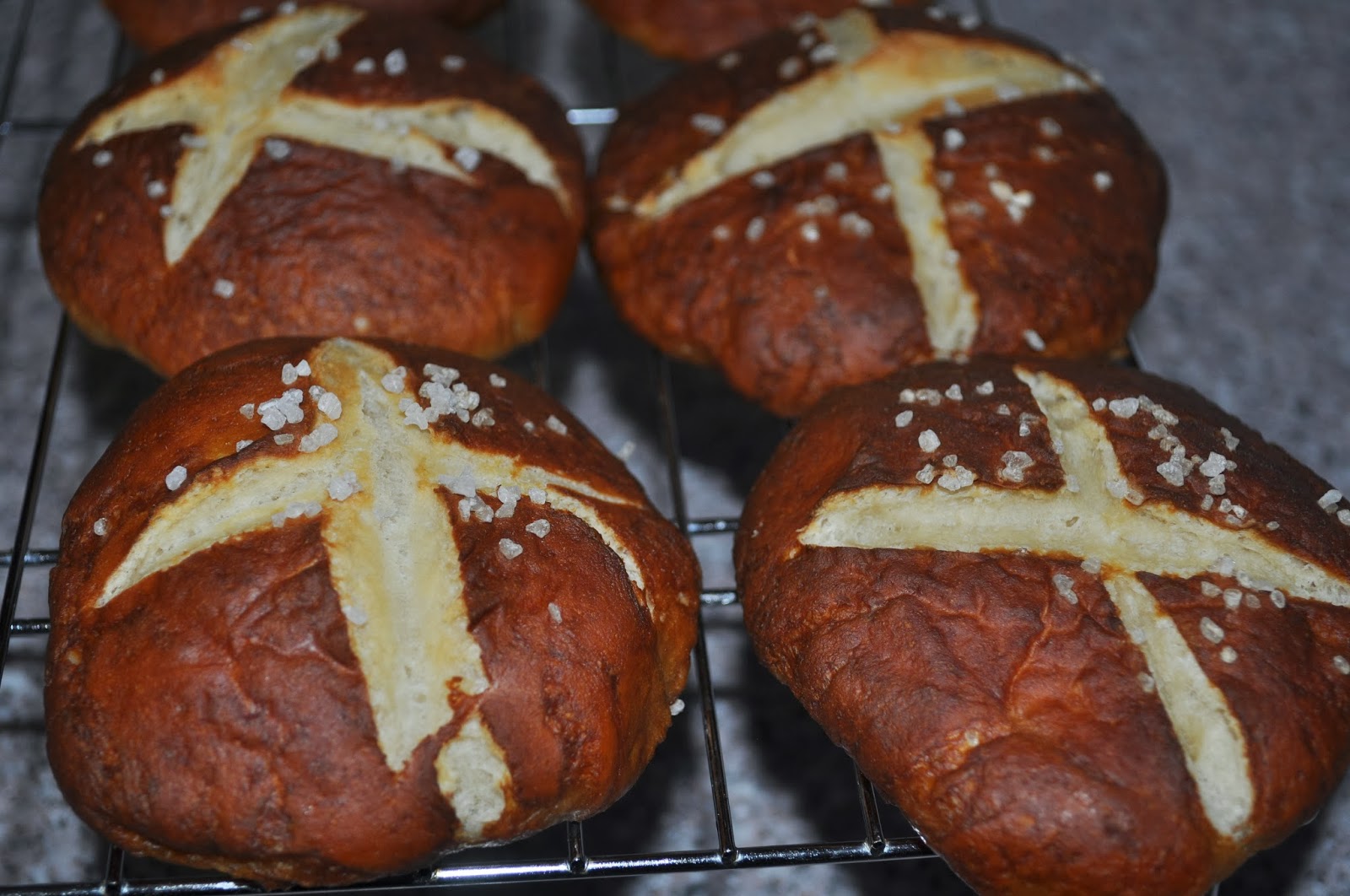 Beth's Favorite Recipes Bread Machine Pretzel Buns
