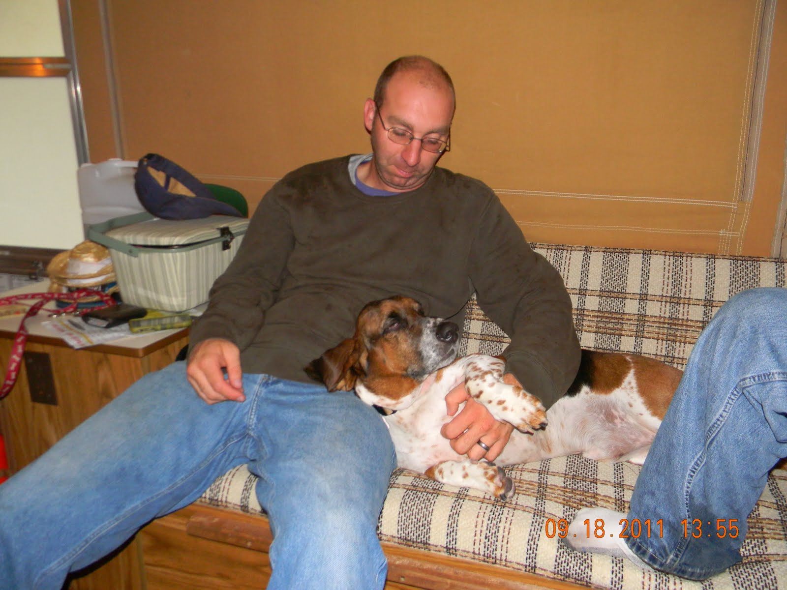 Jowls of Fury Famous Basset Hound Friday 32