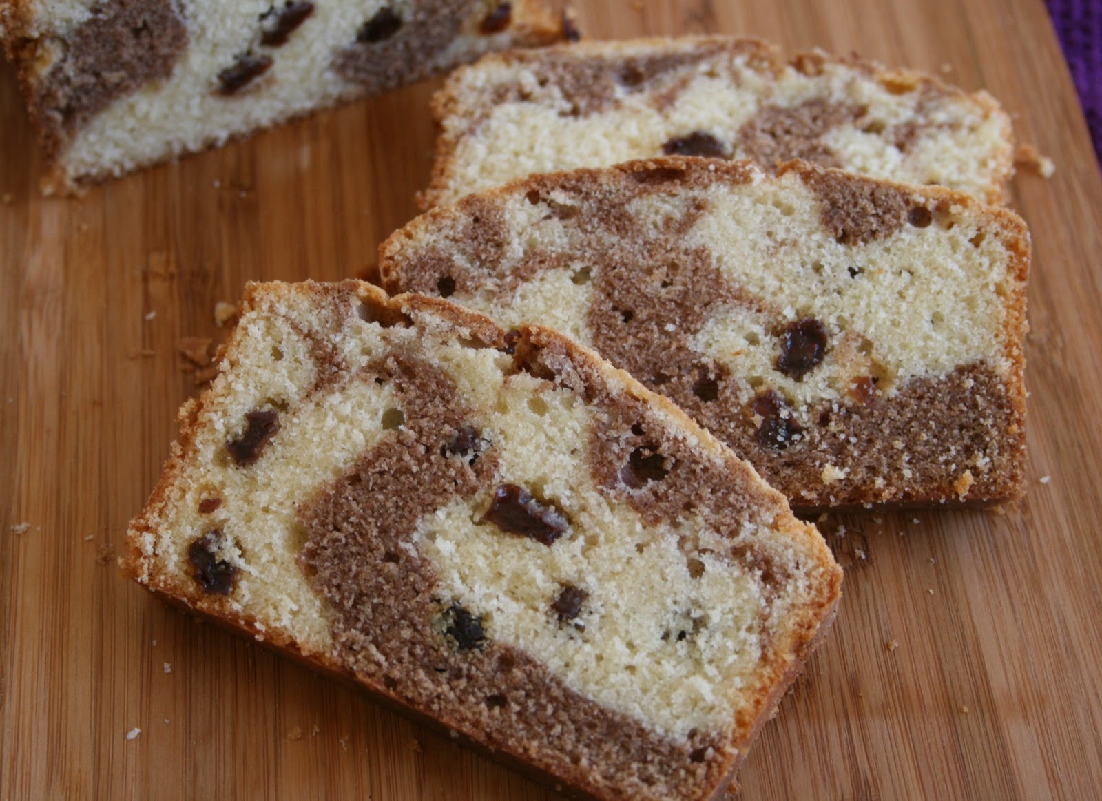 lauralovescakes... Cinnamon and Raisin Marble Loaf Cake
