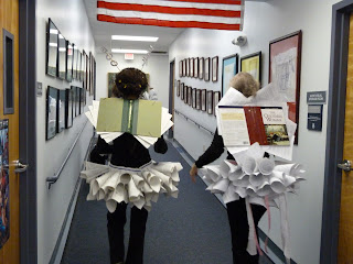 Nice shot of the wings (the wings are the covers of the books we used). Nice shot of the wings (the wings are the covers of the books we used).