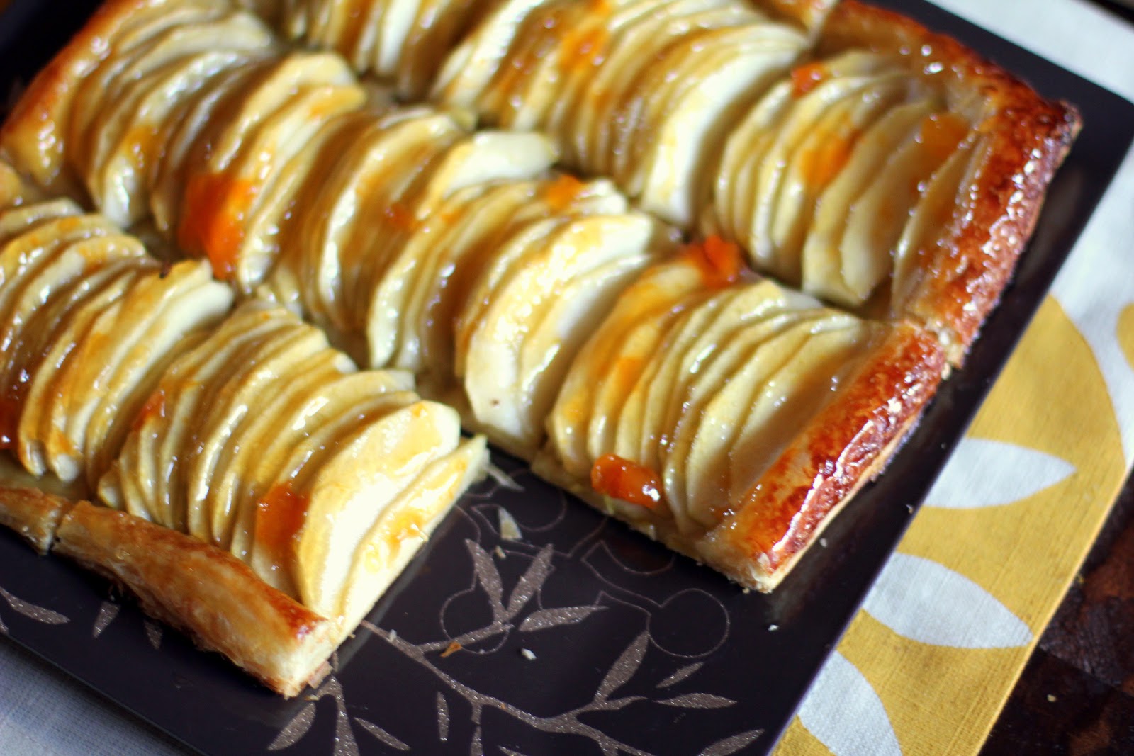Shared Bites Apple Tart with Apricot Glaze