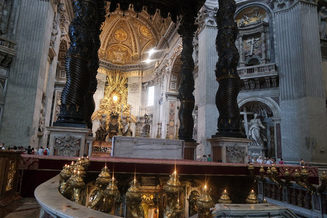 Basilique, Saint-Pierre, Art, Michel-Ange, Coupole, Baldaquin, Bernin, Vatican, Religieux, Pape, Rome, Roma, Voyage, Vlog, Roadtrip, blog,