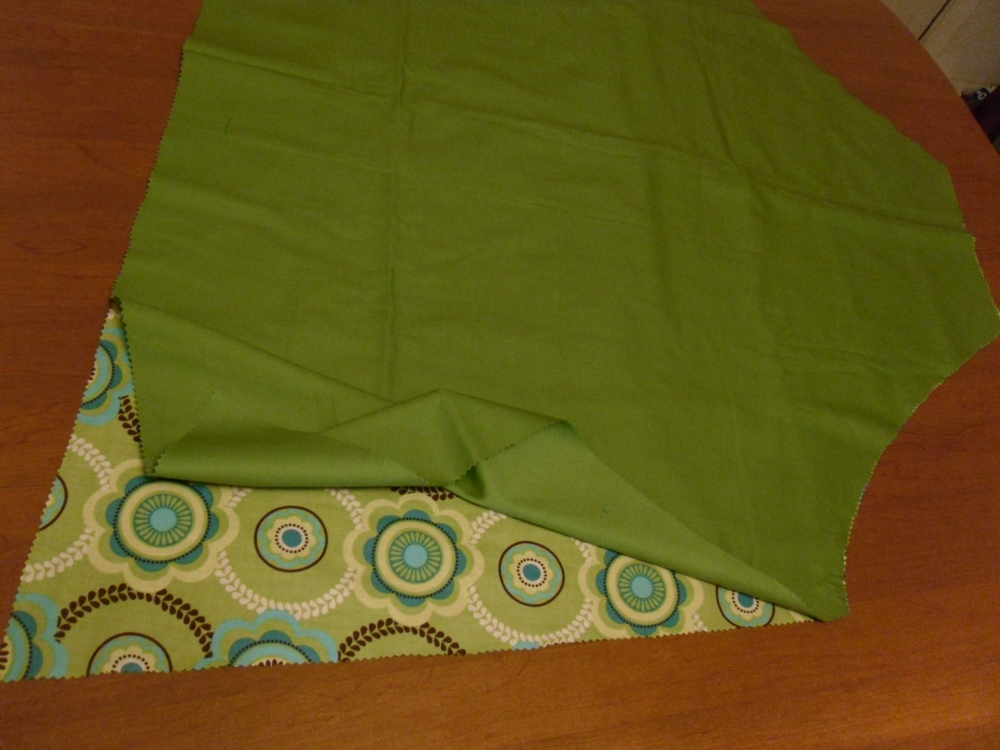 a work in progress... crisscross apron tutorial