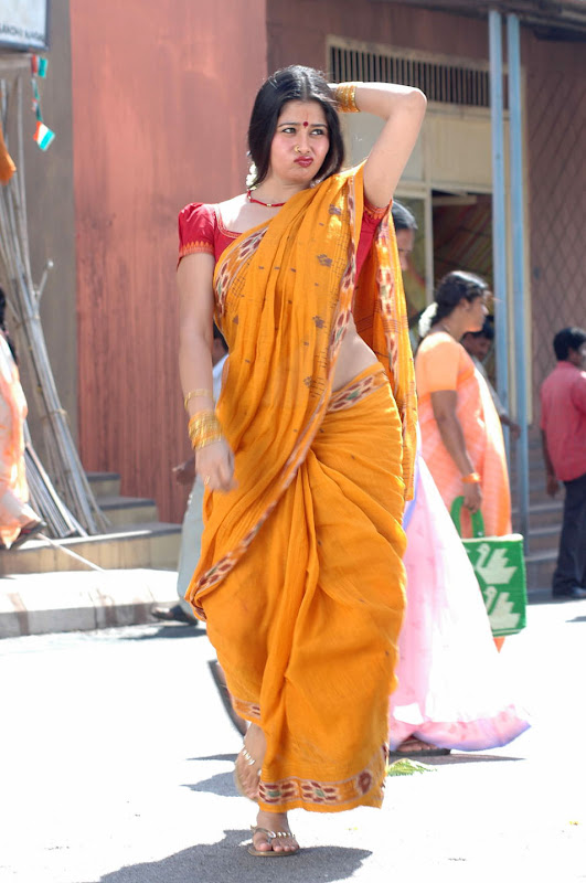 Sangeetha in South indian Sarees, South Indian fashion for Sarees