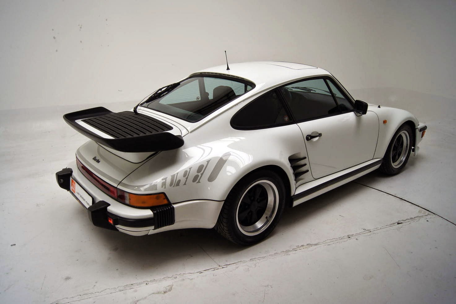 Porsche 930 Classic