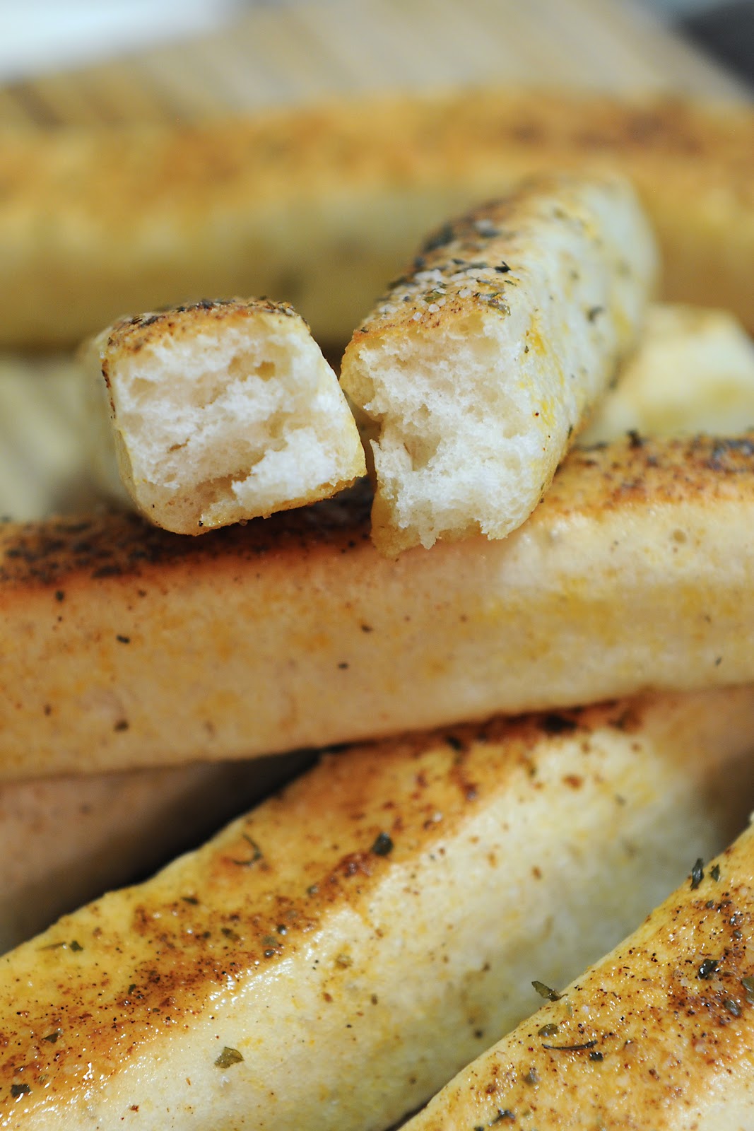 Simply Gourmet Maryland Crab Dip with Breadsticks
