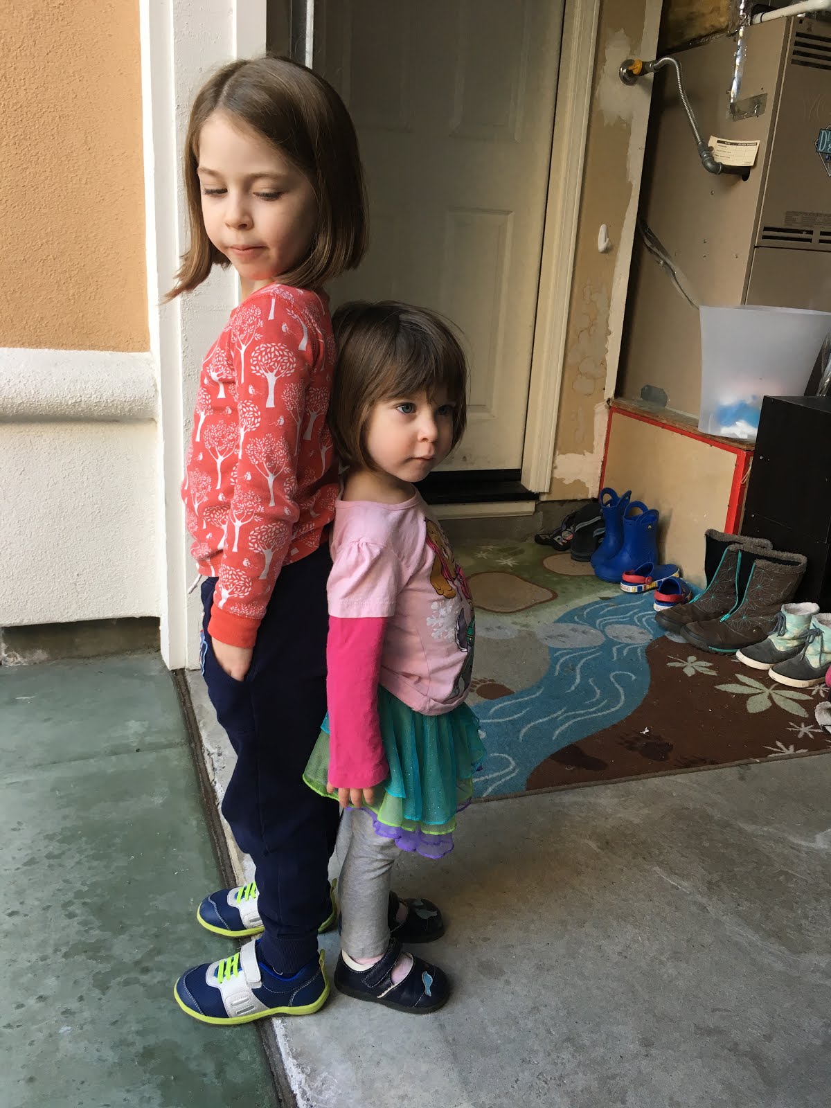 Younger Sister Taller Than Older Brother Story - dcwqw5u
