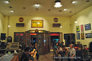 Gambar Interior Noeri's Cafe Semarang