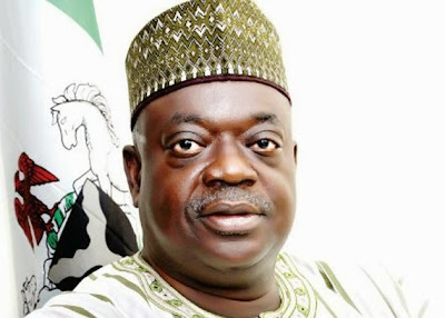  Governor Aliyu asks FG to remove fuel subsidy because it breeds corruption 