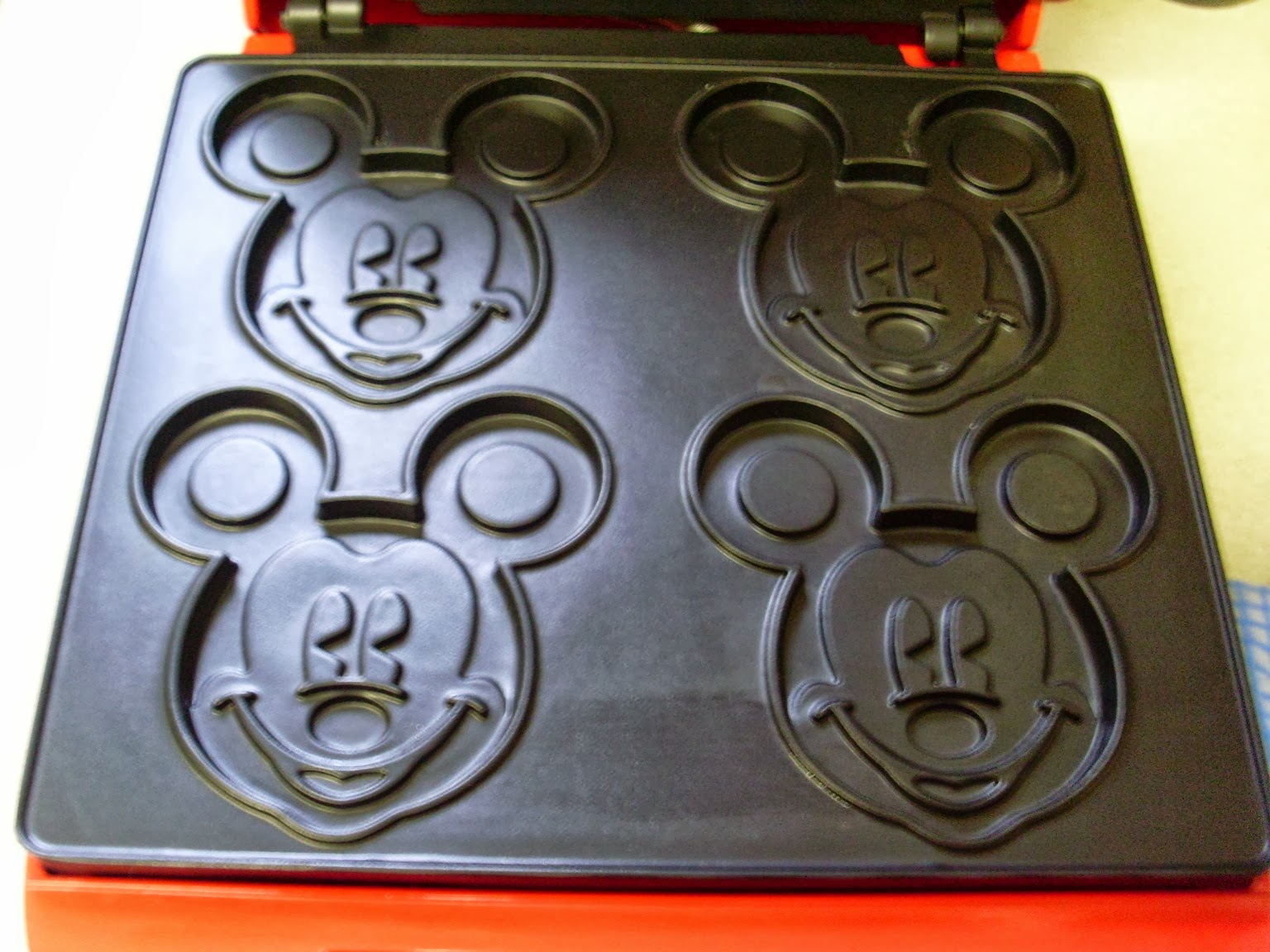 Cakeyboi Mickey Mouse Waffle Cakes