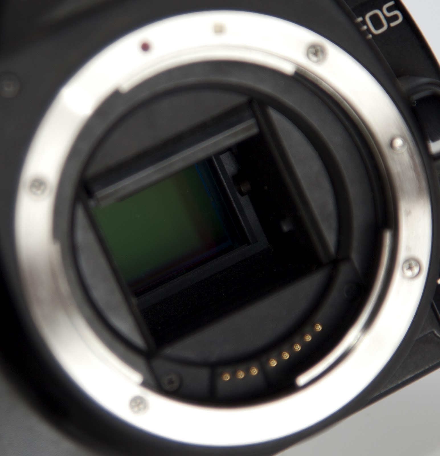 How to Prevent Dust on Your DSLR Camera Sensor Technology Share