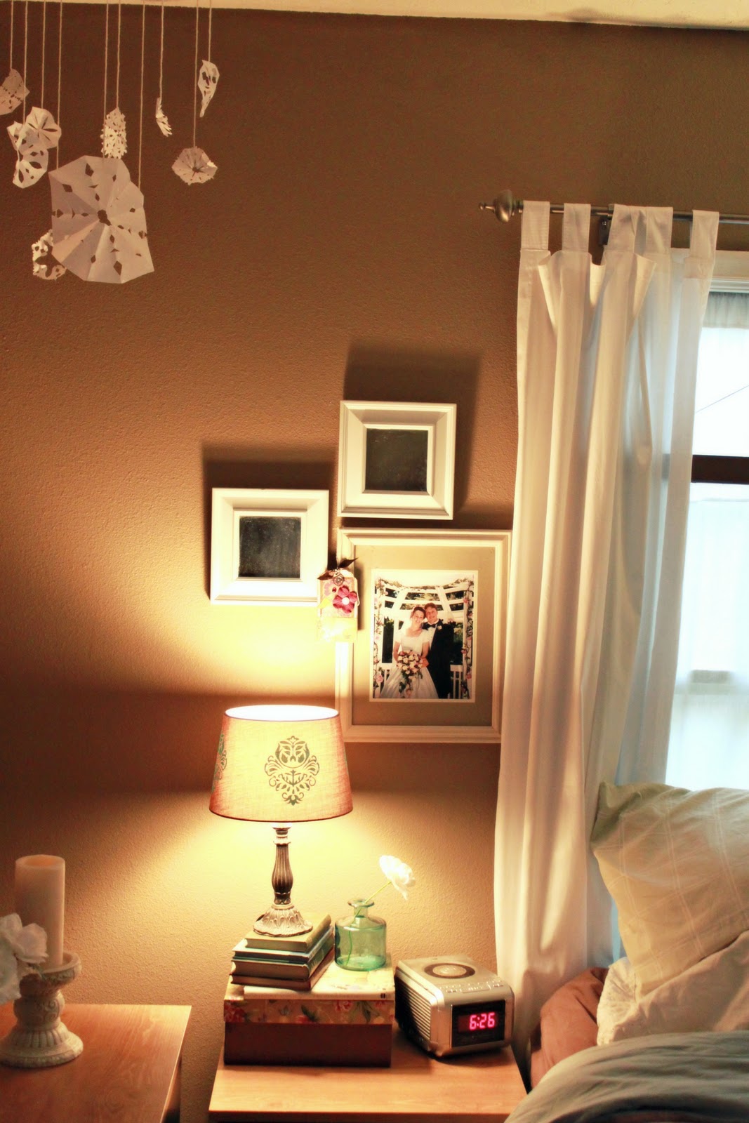 all things red Cozy bedroom