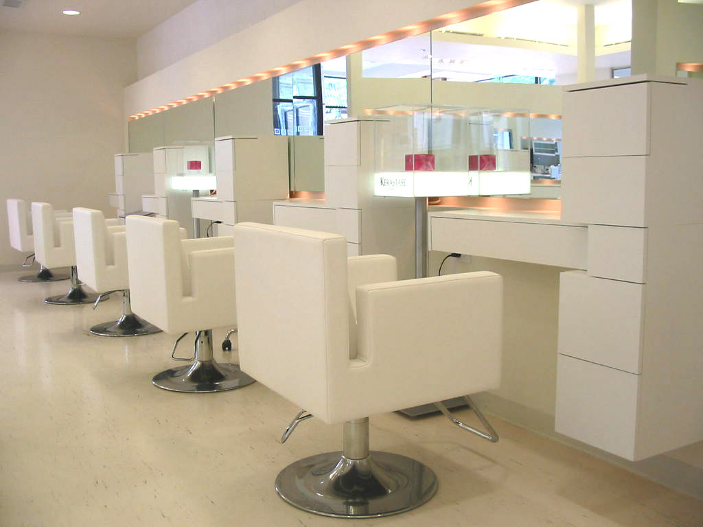 City Lighting Products Blog : Beauty Salon: Halogen Lights – Good or Bad?