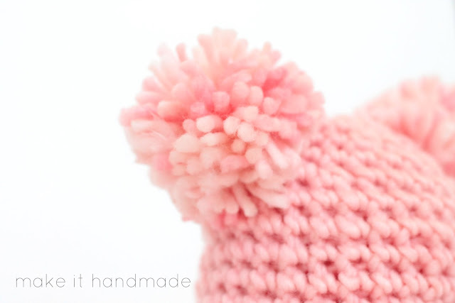 Crochet a newborn hat in just 12 rows! Free pattern and tutorial for the Bubble Gum Hat by Make It Handmade. 
