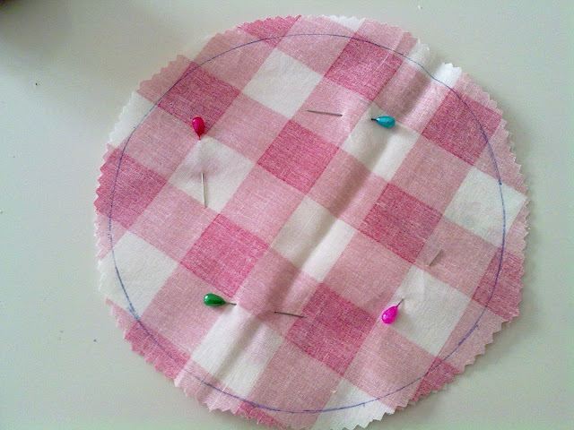 Country Maison- Pin Cushion Tutorial