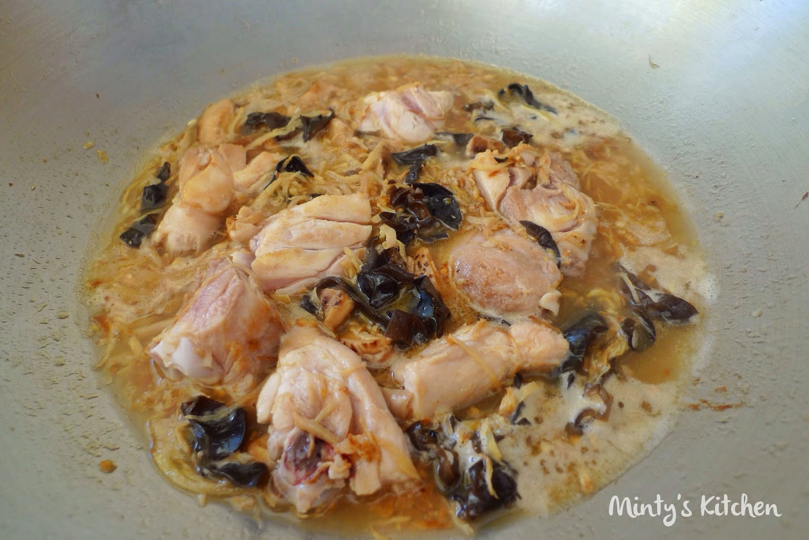 Minty's Kitchen GingerWine Chicken (姜酒雞)