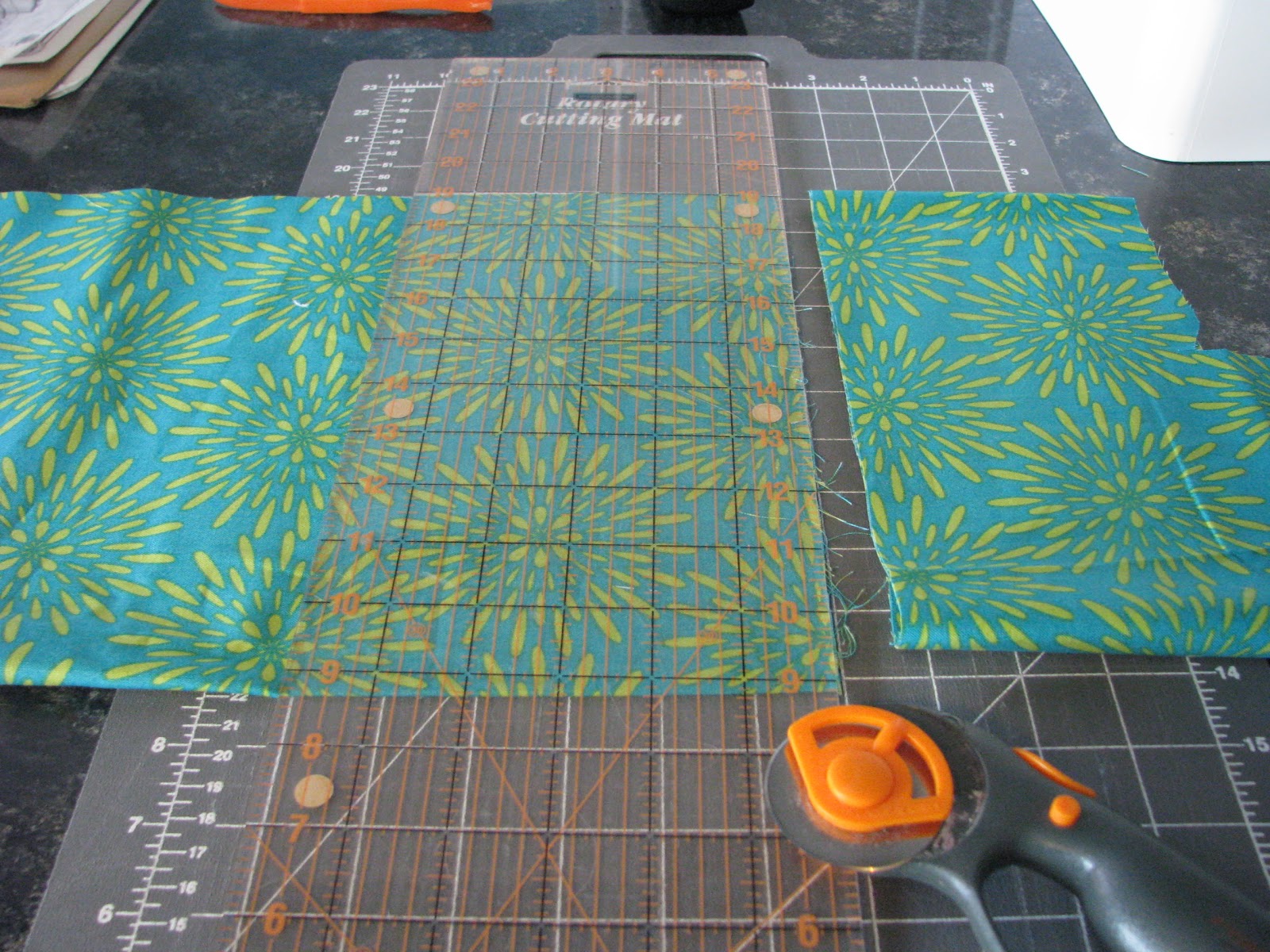 Aprons and Apples Tutorial Tuesday DIY nursing cover tutorial