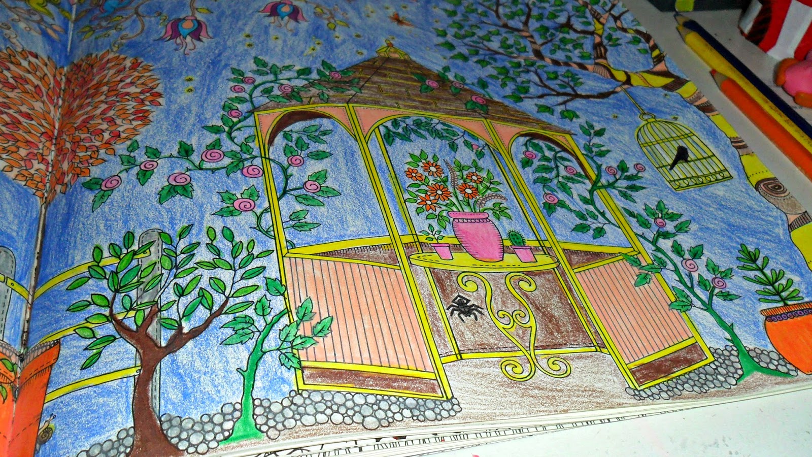 Reflexão literária Resenha Jardim Secreto (Book Tour) Reflexão literária Resenha Jardim Secreto (Book Tour)
