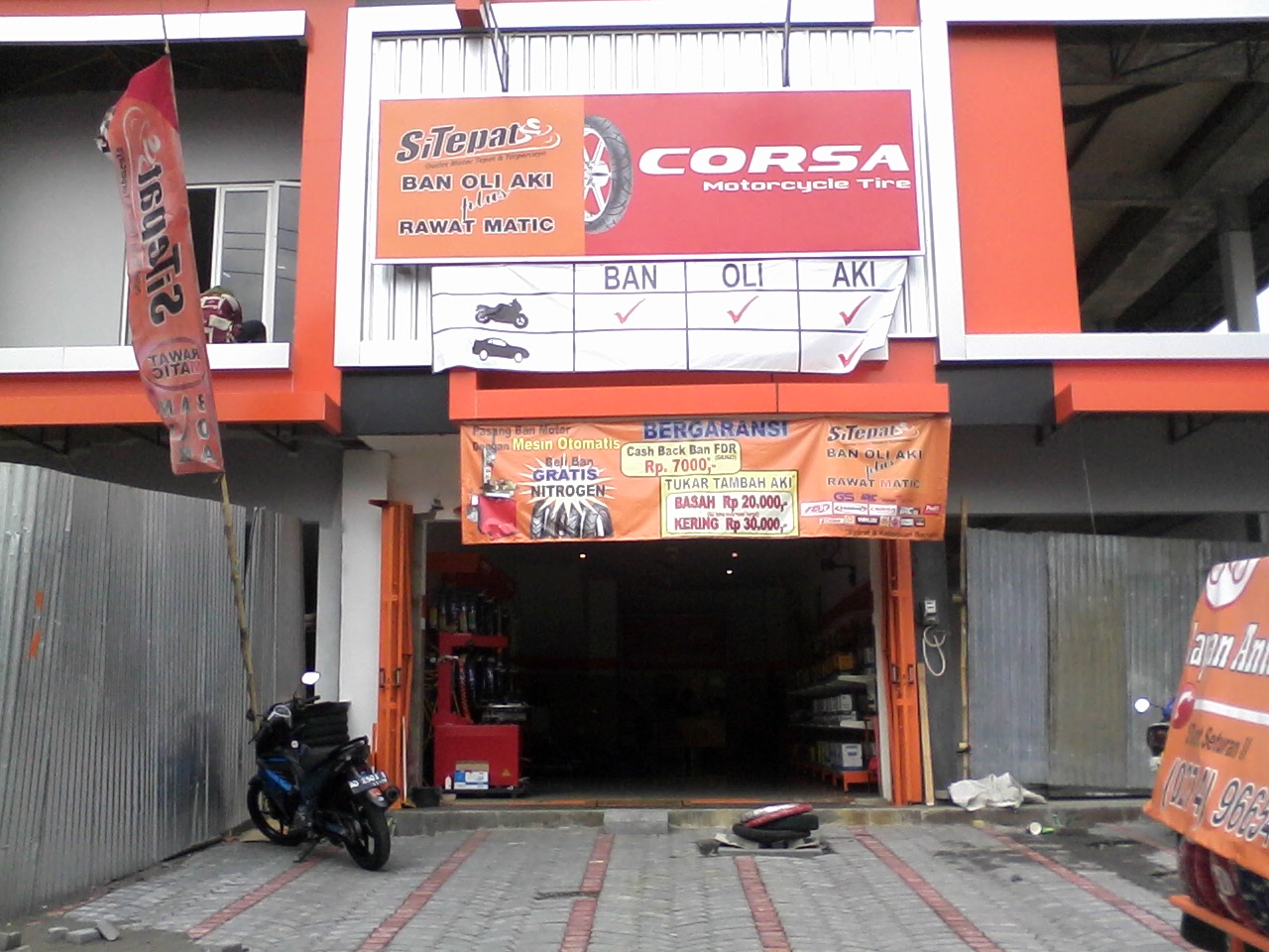 jl.seturan raya, seturan square no 2 (selatan MM Hotel)