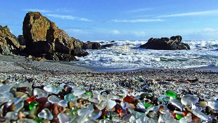   Glass-Beach-Beautifu