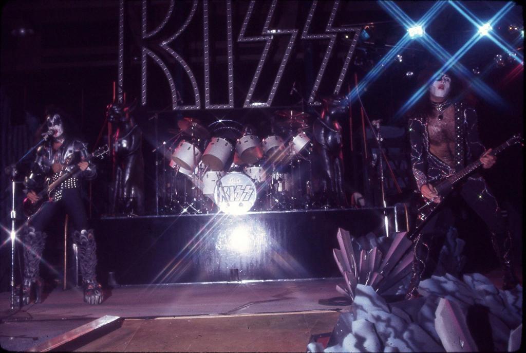 Concert Stage Design Kiss Destroyer Tour 1976